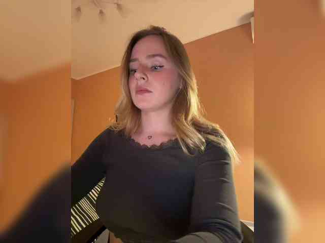 -Angel-Ali- webcam
