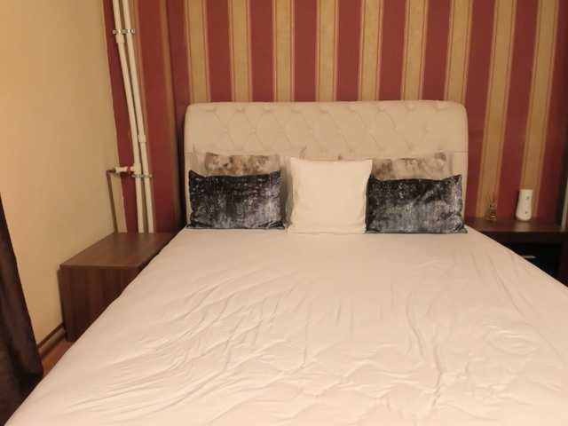 AshleyvonPage's BongaCams show and profile