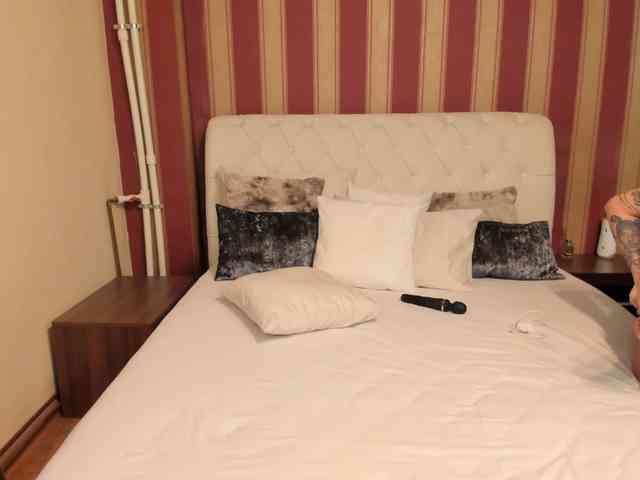 AshleyvonPage webcam