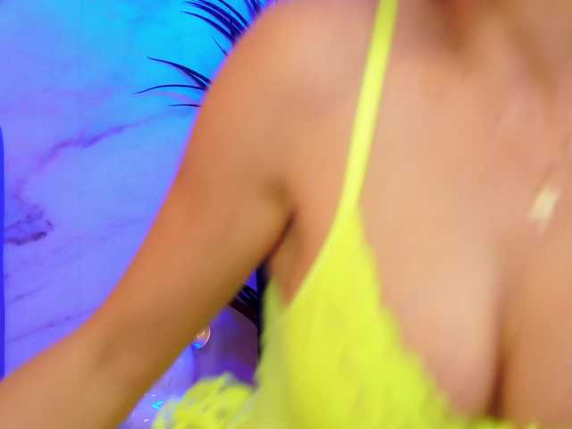 Izabelle02's BongaCams show and profile