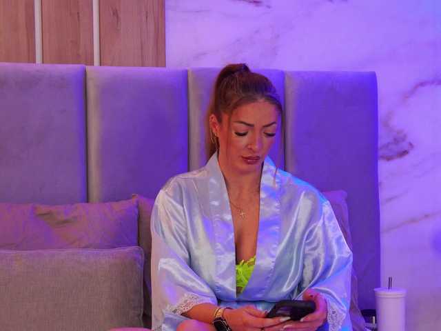 Izabelle02's BongaCams show and profile