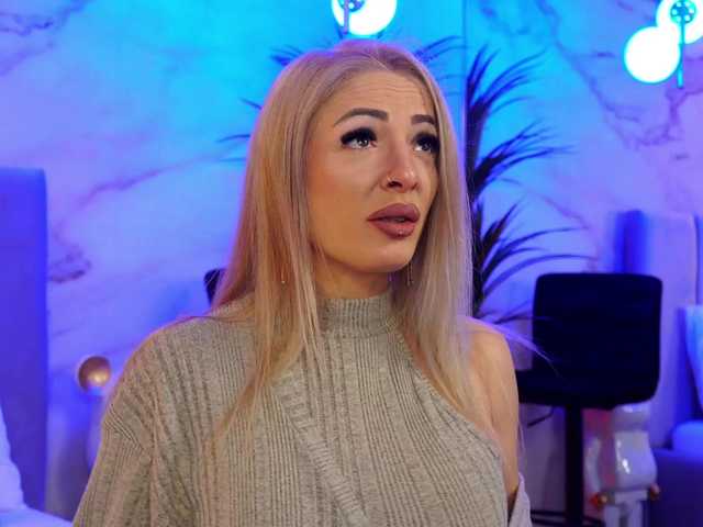 Izabelle02's BongaCams show and profile