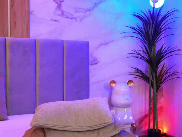 Izabelle02's BongaCams show and profile