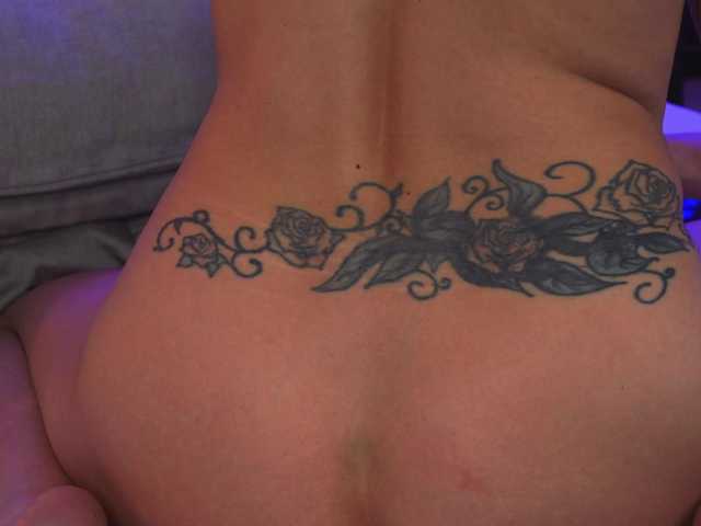 Izabelle02's BongaCams show and profile