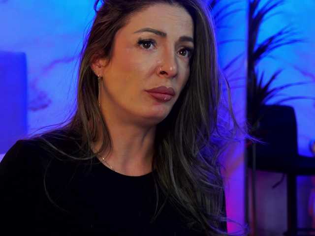 Izabelle02's BongaCams show and profile