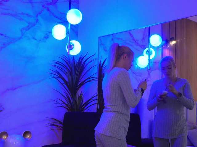 Izabelle02's BongaCams show and profile