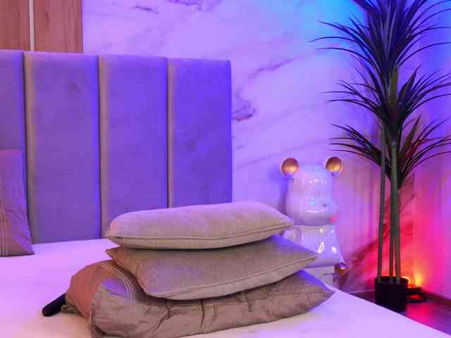 Izabelle02 Izabelle02