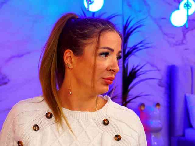 Izabelle02 Izabelle02