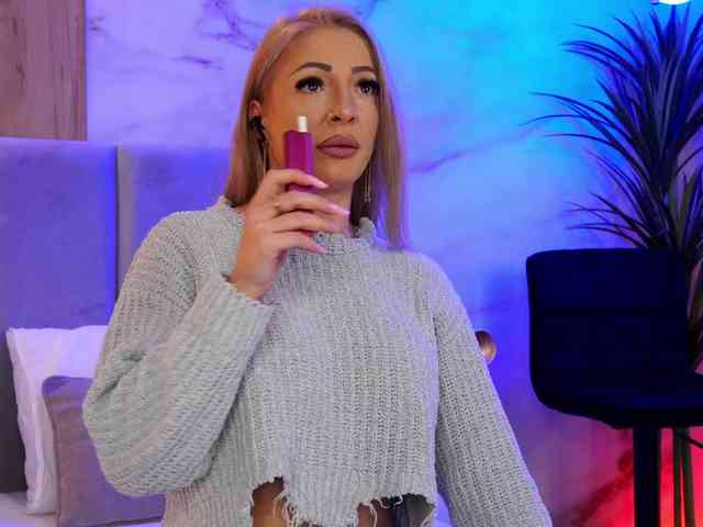 Izabelle02 Izabelle02