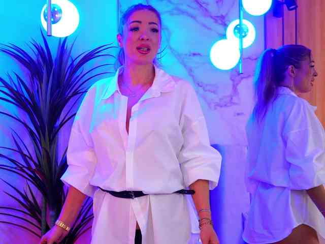 Izabelle02 Izabelle02