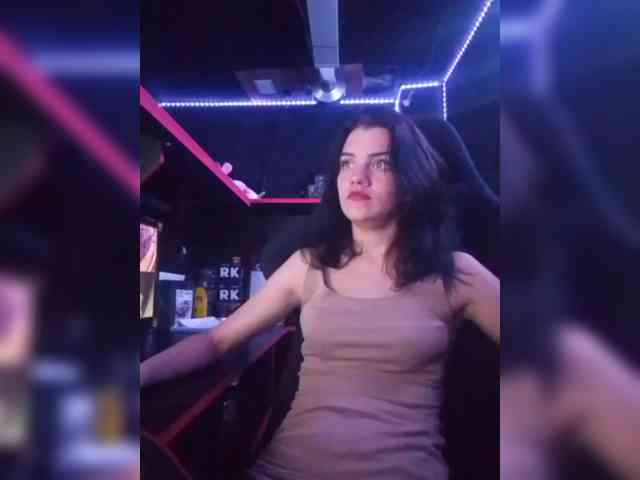 AlinaLisa69 webcam