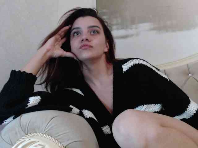 AlinaLisa69 webcam