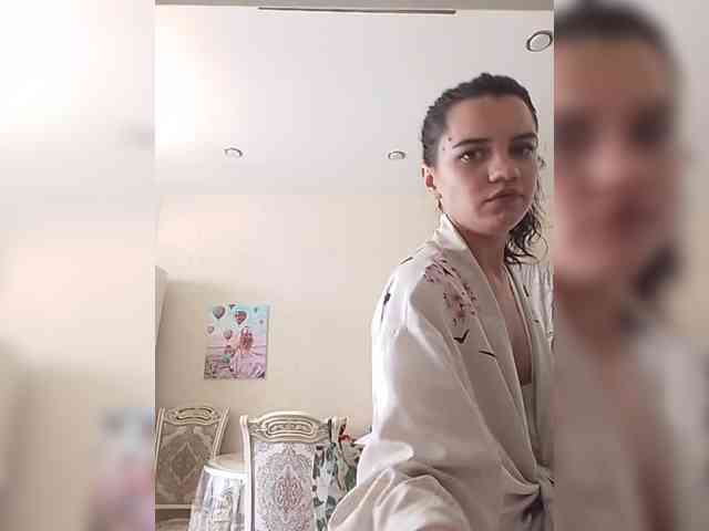 AlinaLisa69 webcam