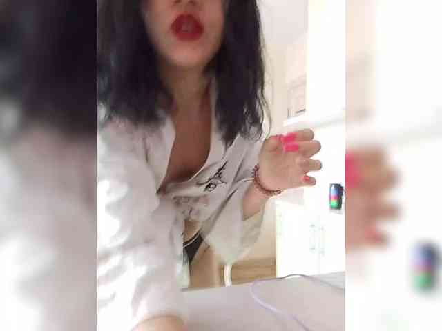 AlinaLisa69 webcam