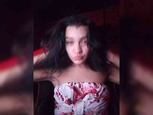 AlinaLisa69 webcam