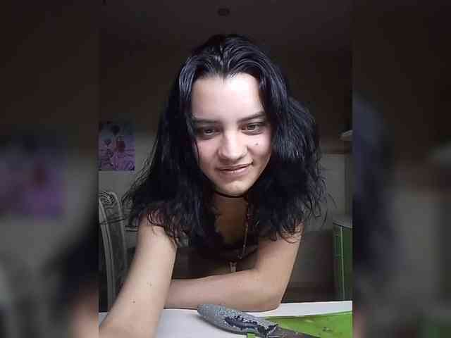 AlinaLisa69 webcam