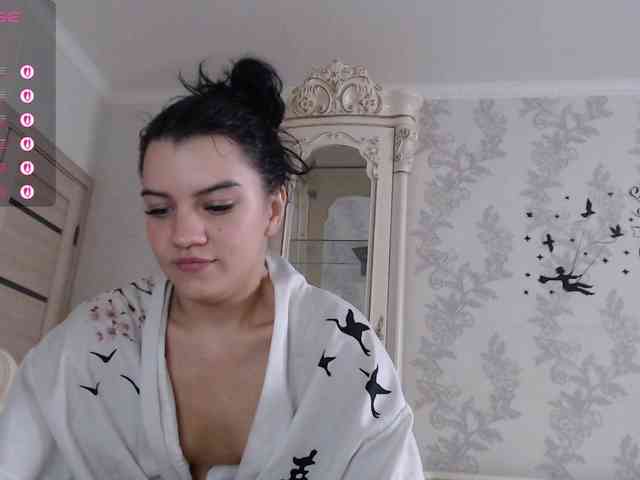 AlinaLisa69 webcam
