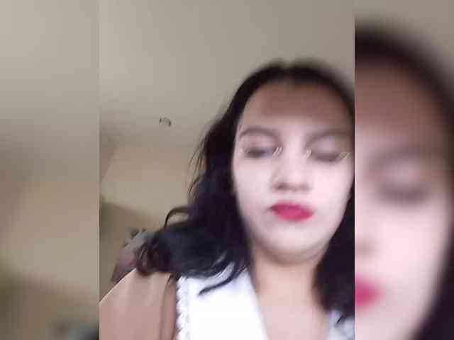AlinaLisa69 webcam