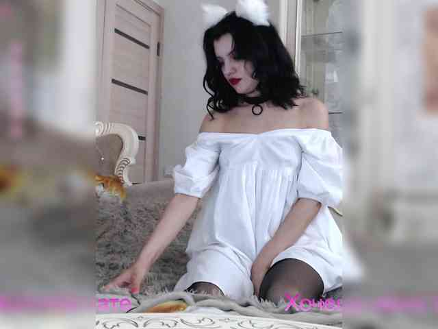 AlinaLisa69 webcam