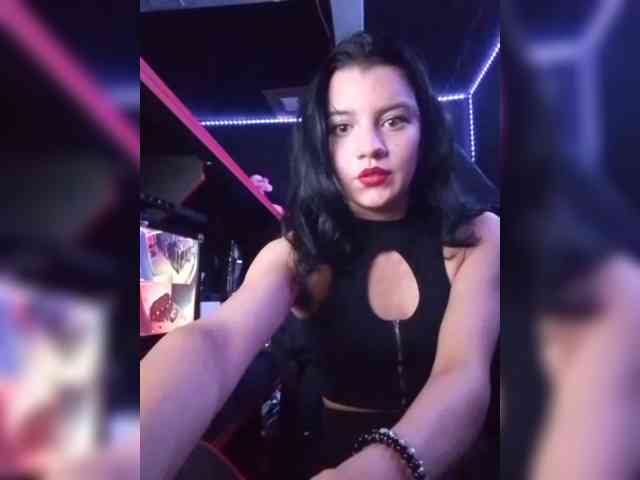 AlinaLisa69 webcam