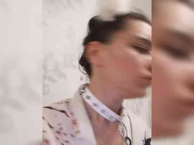 AlinaLisa69 webcam