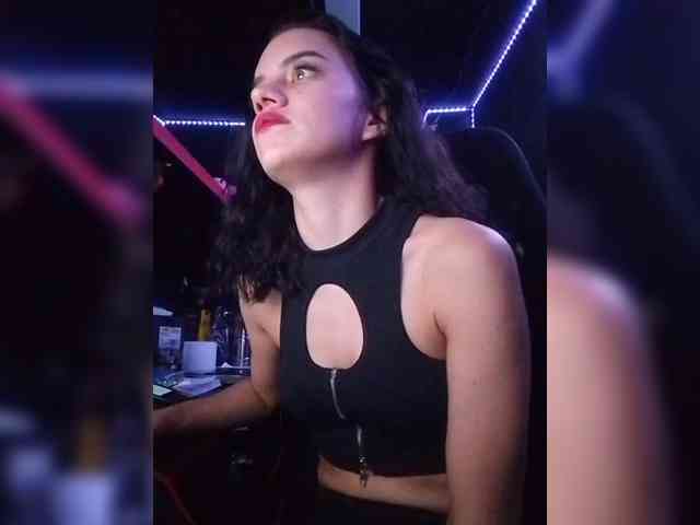 AlinaLisa69 webcam