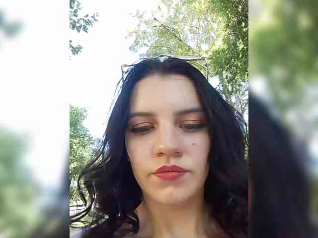 free chatting online AlinaLisa69
