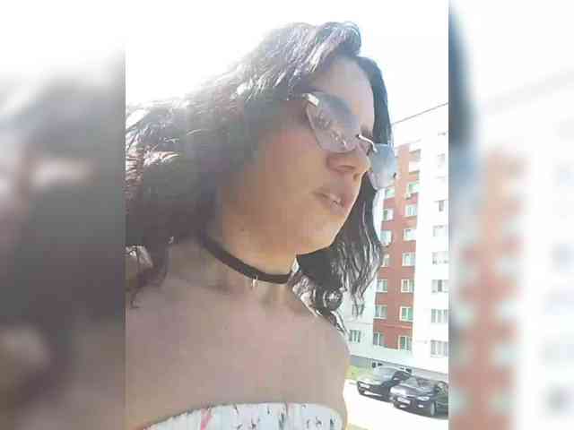 AlinaLisa69 webcam
