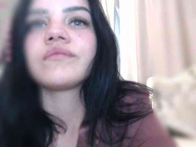 AlinaLisa69 webcam