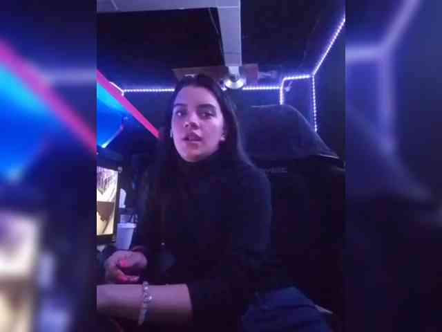 AlinaLisa69 webcam