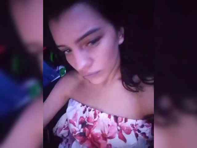 AlinaLisa69 webcam