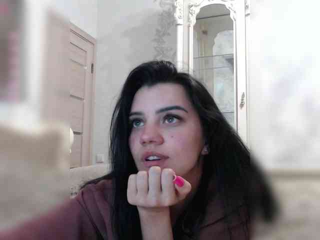 AlinaLisa69 webcam