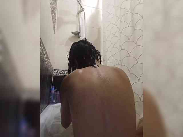 AlinaLisa69 webcam