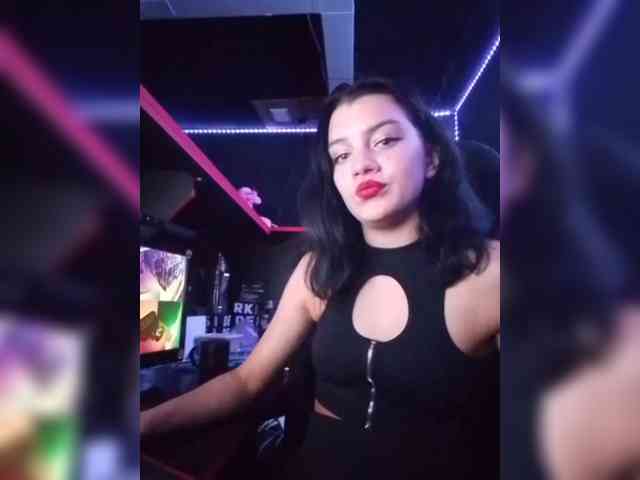 strip webcam AlinaLisa69