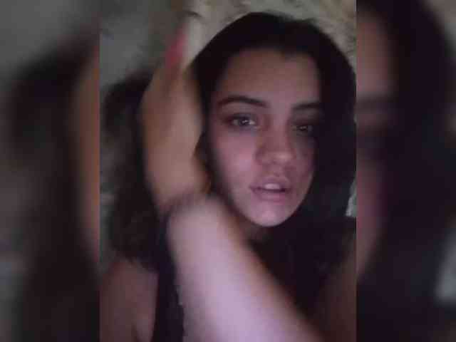 AlinaLisa69 webcam