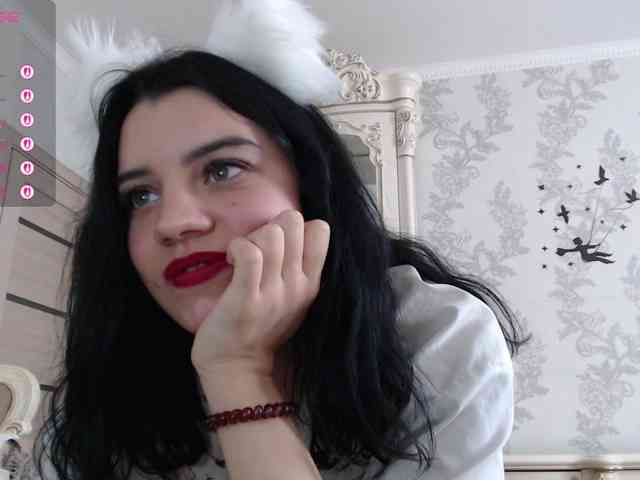 AlinaLisa69 webcam