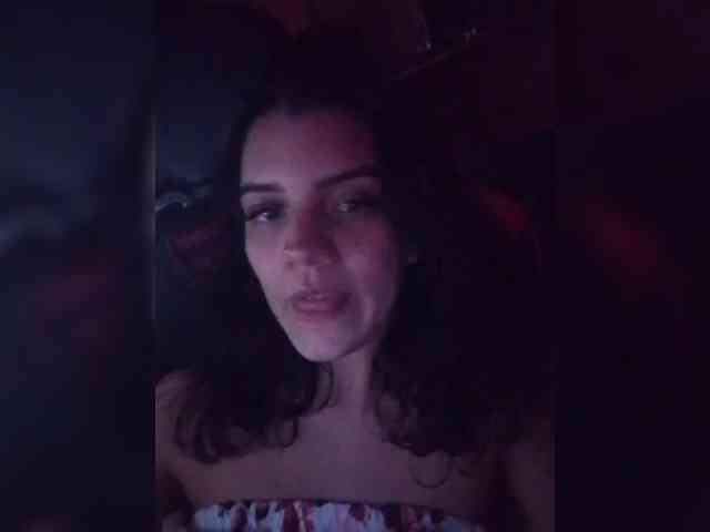 AlinaLisa69 webcam