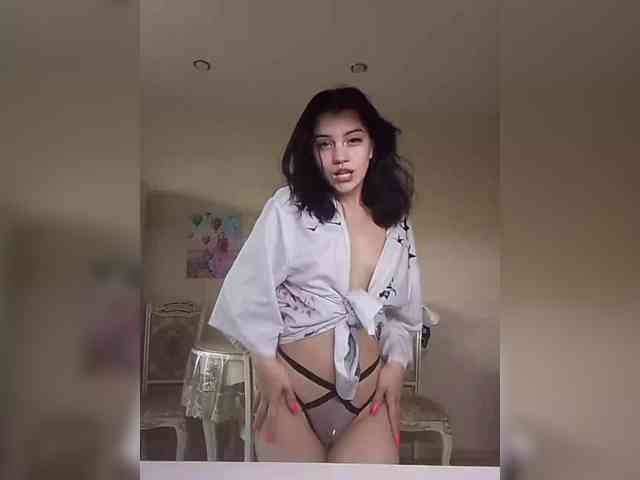 AlinaLisa69 webcam