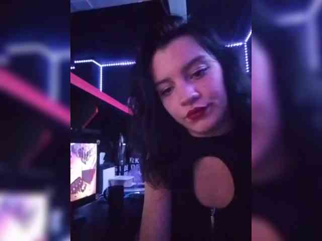 AlinaLisa69 webcam
