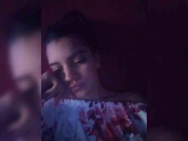 AlinaLisa69 webcam