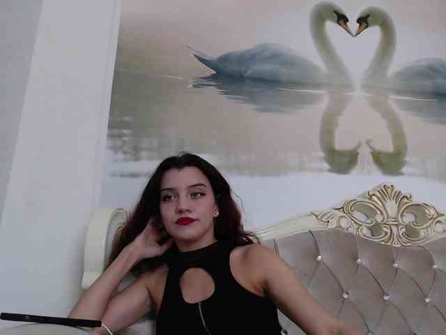 AlinaLisa69 webcam