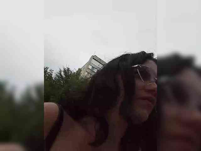 AlinaLisa69 webcam