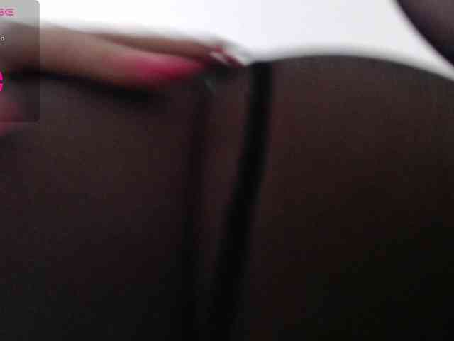 AlinaLisa69 webcam