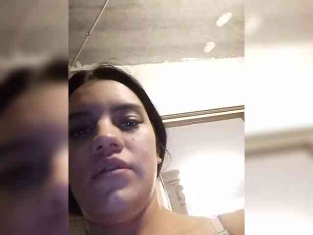 spy webcam AlinaLisa69