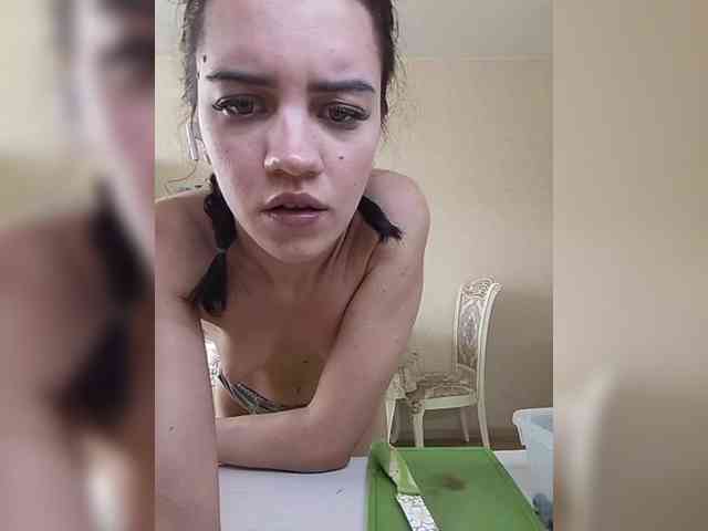 AlinaLisa69 webcam