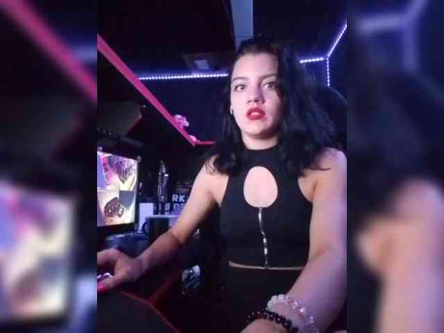 AlinaLisa69 webcam