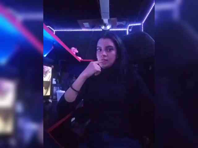 AlinaLisa69 webcam