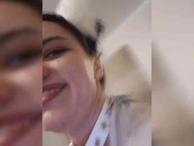 AlinaLisa69 webcam