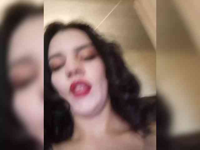 AlinaLisa69 webcam