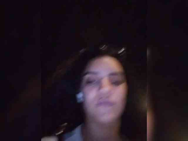 AlinaLisa69 webcam